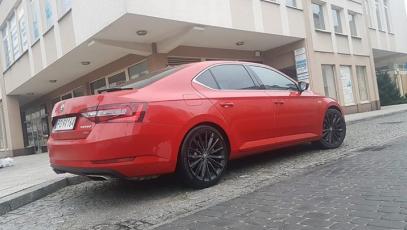 #skoda #superb #laurinklement #280KM #spalanie