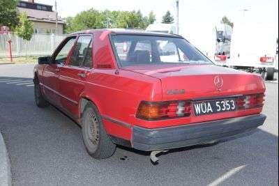 Niezwykła historia czerwonego Mercedesa 190 D 