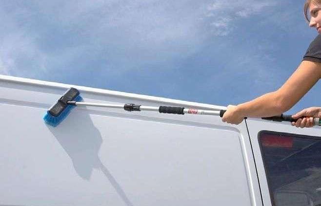 Kosmetyki i akcesoria myjące do pojazdów kempingowych 