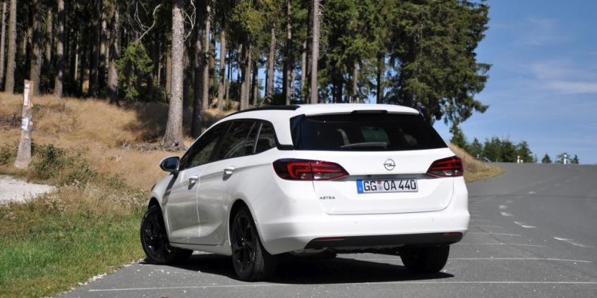 Opel Astra po faceliftingu – mocno się zdziwisz, jak poznasz nowe silniki
