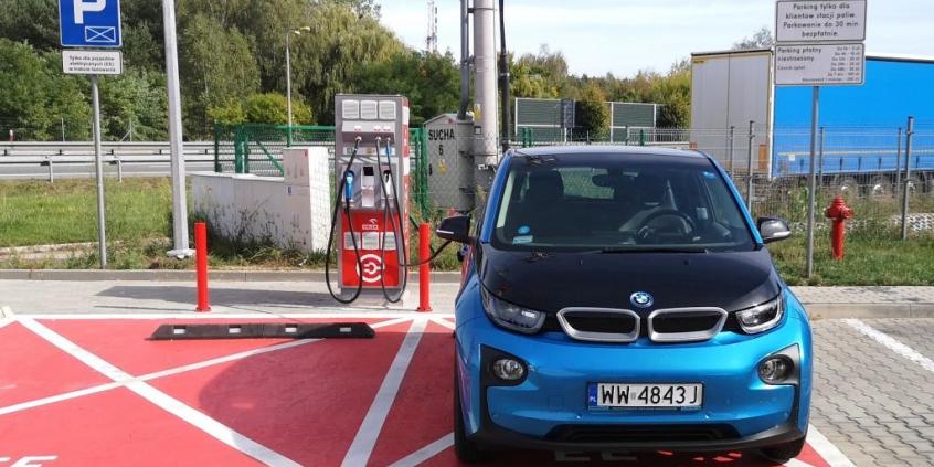 Elektrykami przez Polskę: jedziemy na czas!