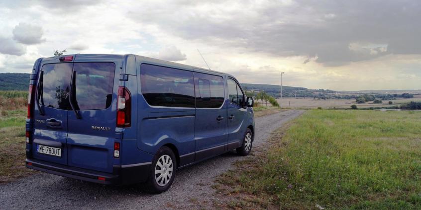 Renault Trafic – przeczytaj, zanim pojedziesz nim na wakacje