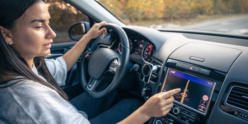 Android Auto z nowymi funkcjami Gemini. Polscy kierowcy na razie ich nie dostaną