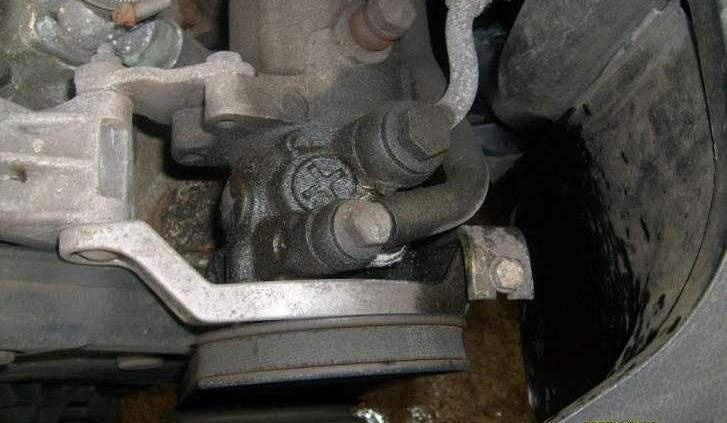 Opis techniczny Audi 100