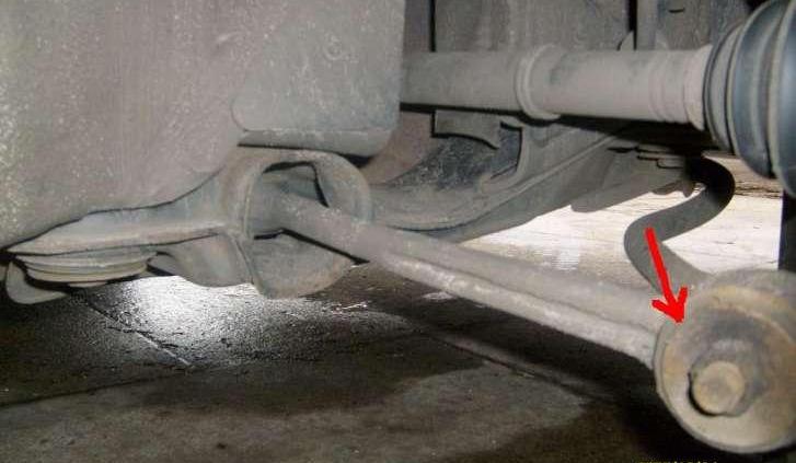 Opis techniczny Audi 100