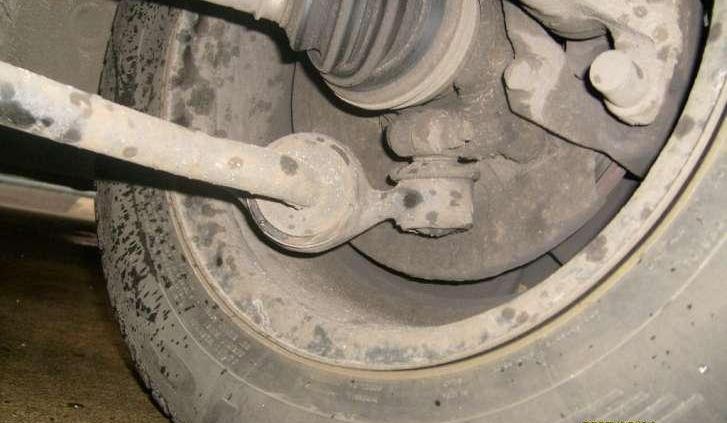 Opis techniczny Audi 100