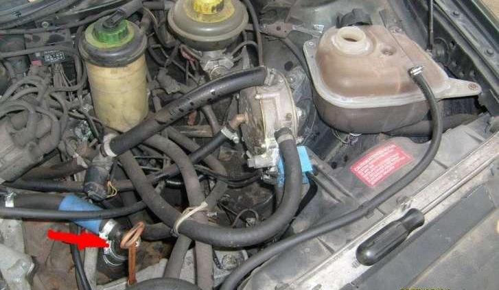 Opis techniczny Audi 100