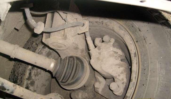 Opis techniczny Audi 100