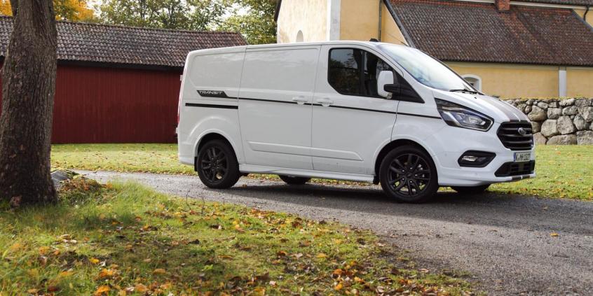 Nowy Ford Transit i Tourneo PHEV / MHEV – czy hybryda da Ci zarobić?