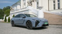 Pierwsza jazda: Lexus ES 500e AWD Prestige ma poważne zadanie i wszelkie atuty by mu sprostać