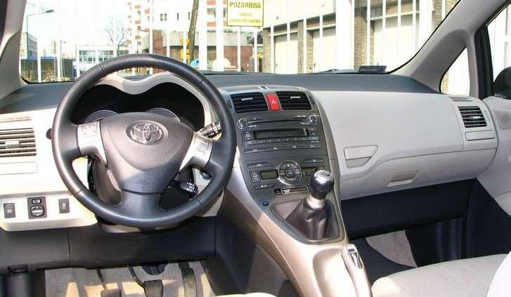 Toyota Auris - godny następca Corolli?
