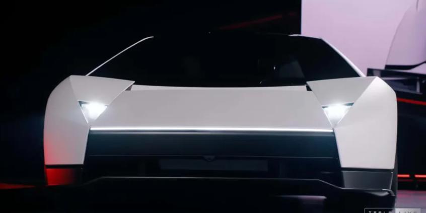 Nowa Tesla Roadster brzmi jak statek kosmiczny. Jest problem z homologacją