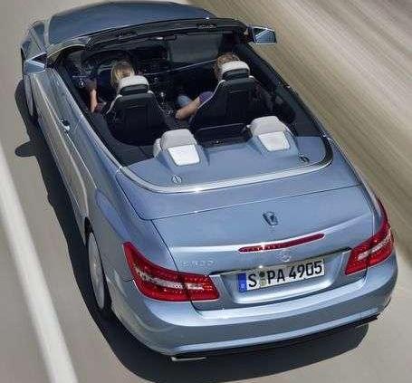 Mercedes E w miękkim kapeluszu