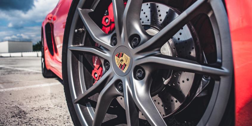 Blokowanie się hamulców – najczęstsze przyczyny i jak temu zaradzić