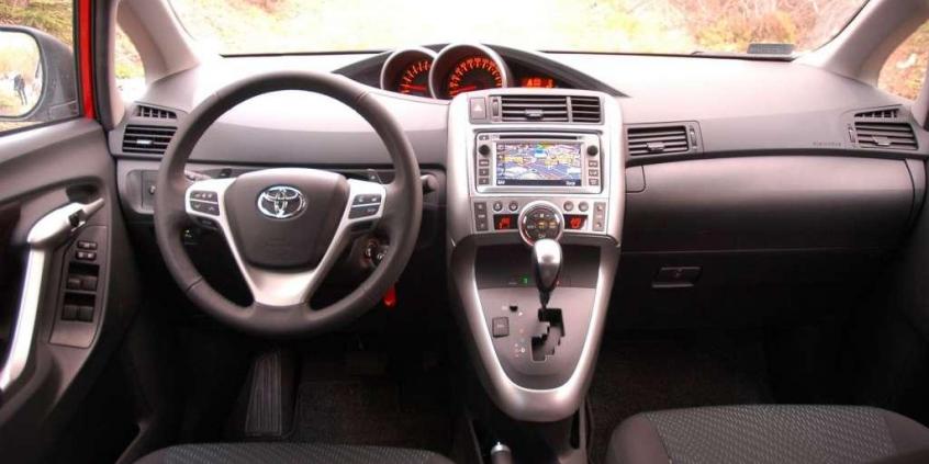 Toyota Verso - dojrzała i bardzo rodzinna