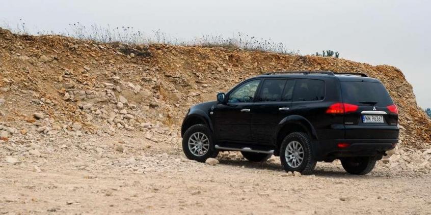 Mitsubishi Pajero Sport - wymierający gatunek