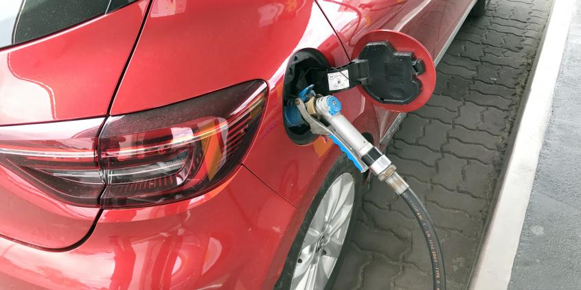 Zatankowałeś, ale nie możesz zapłacić - co możesz zrobić? [Poradnik]