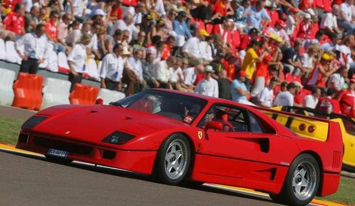 Testament Enzo - Ferrari F40 