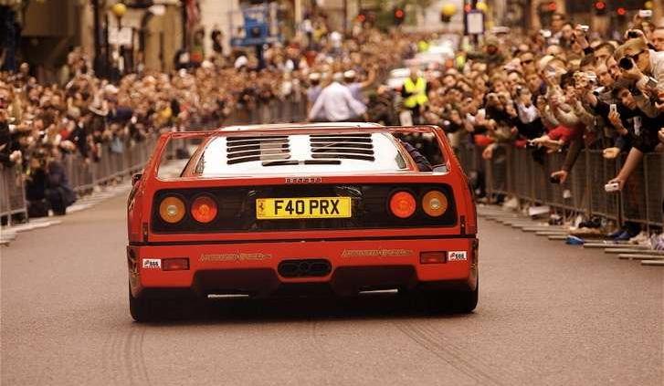 Testament Enzo - Ferrari F40 