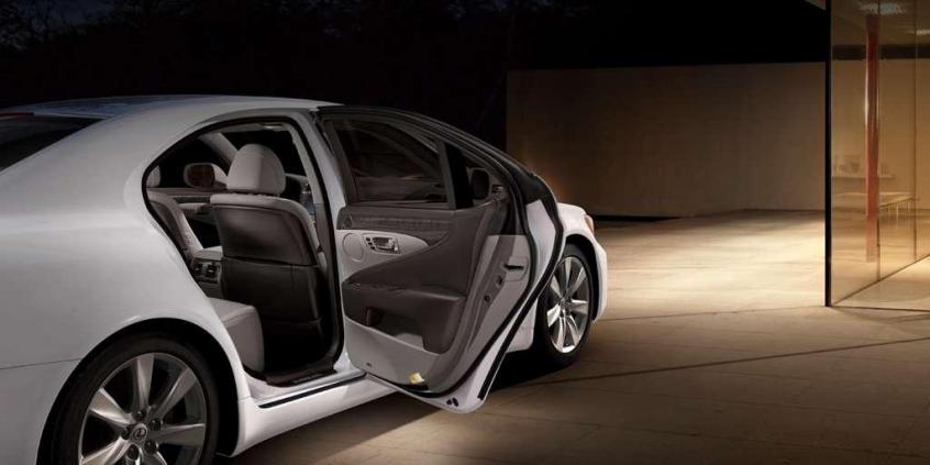 Przegląd rynku hybryd i samochodów elektrycznych