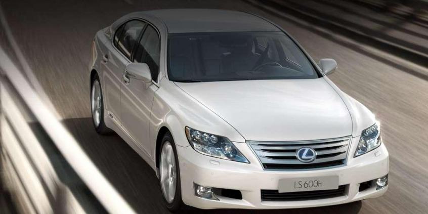 Przegląd rynku hybryd i samochodów elektrycznych