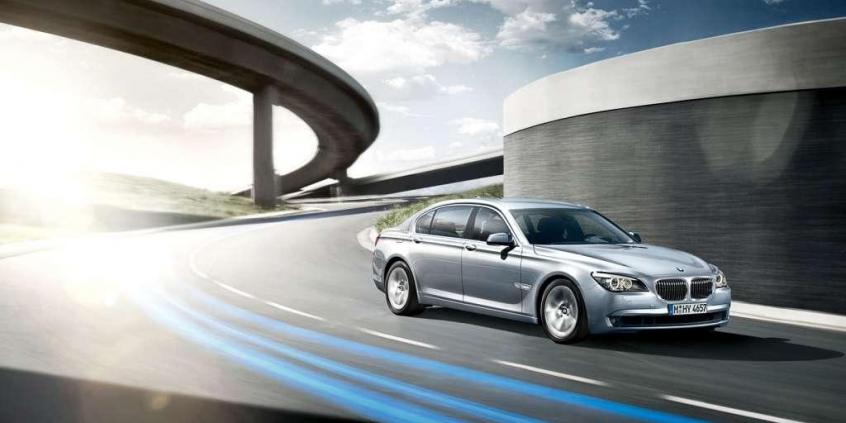 Przegląd rynku hybryd i samochodów elektrycznych