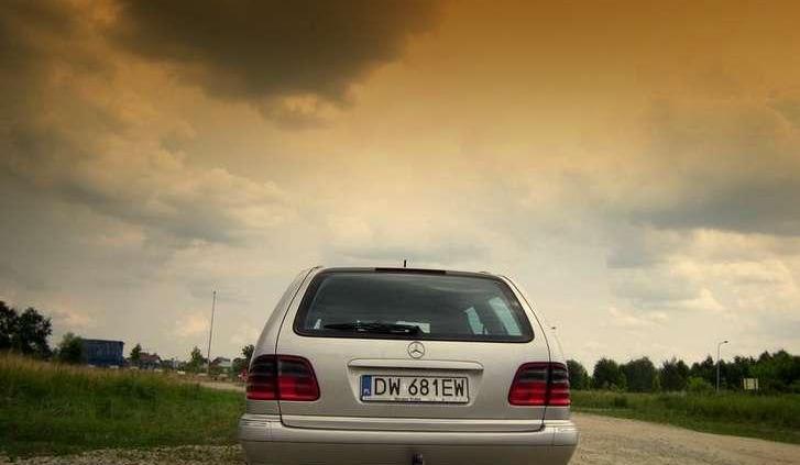Klasa E W210 - Mercedes na wymarciu?