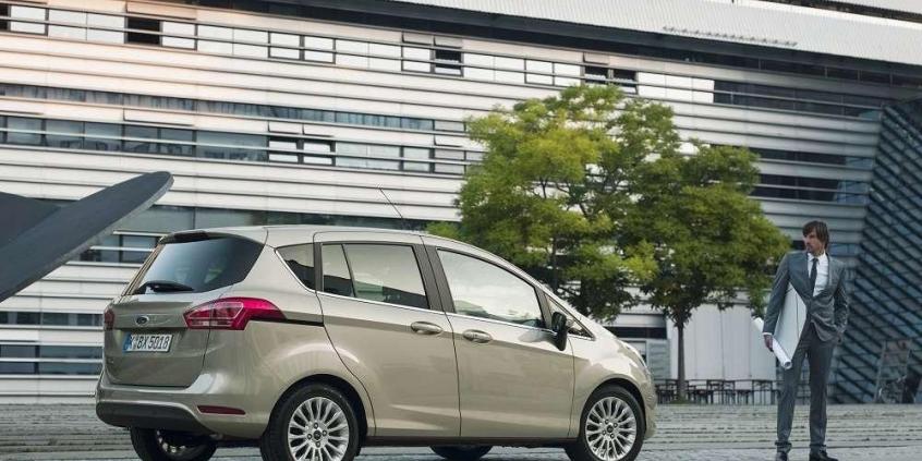 Ford B-MAX - niewielki rodzinny spryciarz
