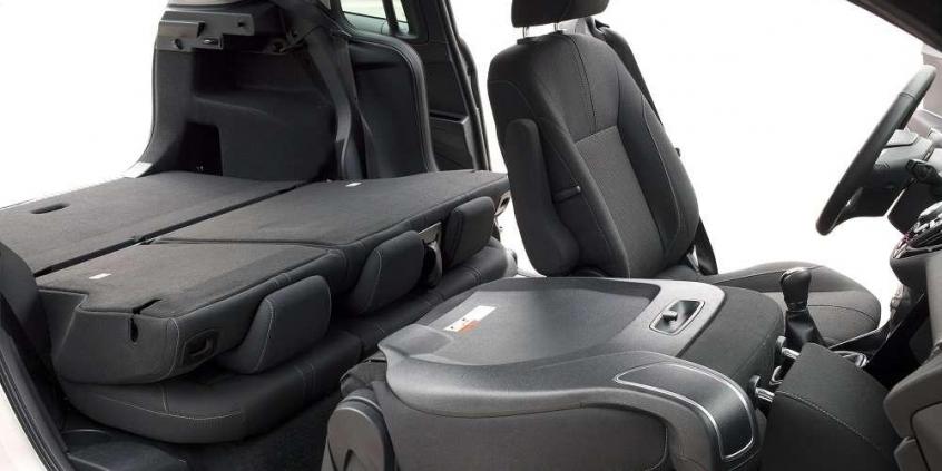 Ford B-MAX - niewielki rodzinny spryciarz