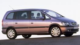 Opel Zafira - prawy bok