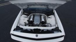 Dodge Challenger V10 Mopar Drag Pak - maska otwarta