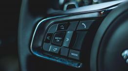 Jaguar F-Pace - elegancki mięśniak