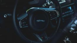 Jaguar F-Pace - elegancki mięśniak