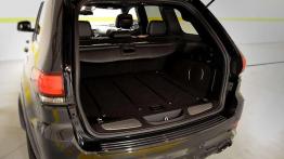 Jeep Grand Cherokee SRT8 - bezkompromisowy brutal
