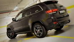 Jeep Grand Cherokee SRT8 - bezkompromisowy brutal