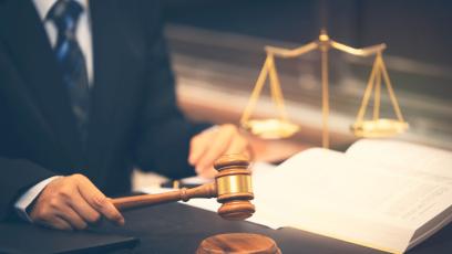 Czy SCT jest zgodne z Konstytucją? Ponad stu posłów zaskarża ustawę o elektromobilności do Trybunału