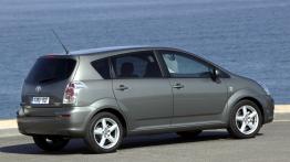 Bezpieczne rodzinne samochody do 15 tys. zł. Każdy z 5 gwiazdkami w testach Euro NCAP