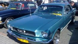 Starej motoryzacji czar ...