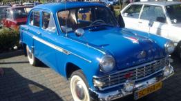 Starej motoryzacji czar ...