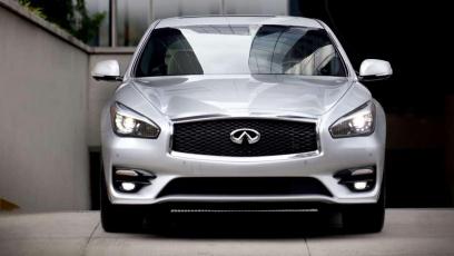 Odświeżone Infiniti Q70 zadebiutuje w Paryżu