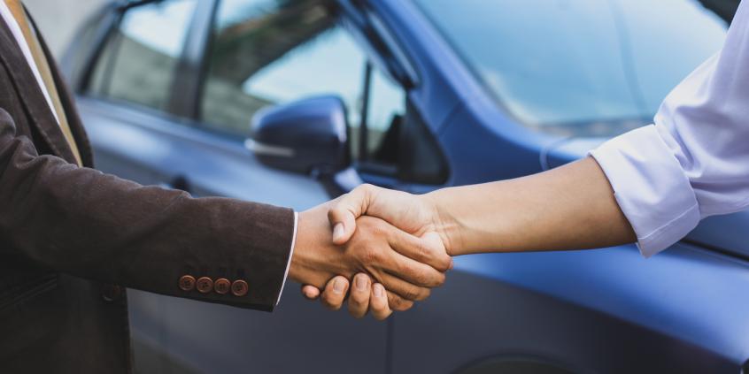 Sprzedajesz stare auto? Od 2028 roku UE zmieni zasady. Sam wiek samochodu już nie wystarczy
