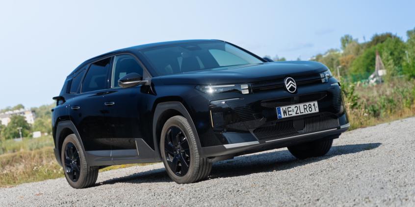 Test: Citroën C5 Aircross 1.2 Hybrid Max to kolejny poprawny SUV Stellantisa. Ma zalety poprzednika i awansował o klasę