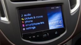 Chevrolet Trax - radio/cd/panel lcd