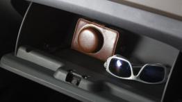 Chevrolet Trax - schowek przedni otwarty