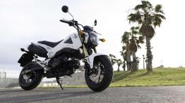 Motocyklem z prawem jazdy kategorii B!