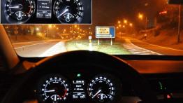 Polak, Węgier, dwa bratanki - jedni i drudzy muszą oszczędzać - Skoda Superb