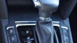 Polak, Węgier, dwa bratanki - jedni i drudzy muszą oszczędzać - Skoda Superb