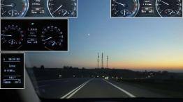 Polak, Węgier, dwa bratanki - jedni i drudzy muszą oszczędzać - Skoda Superb