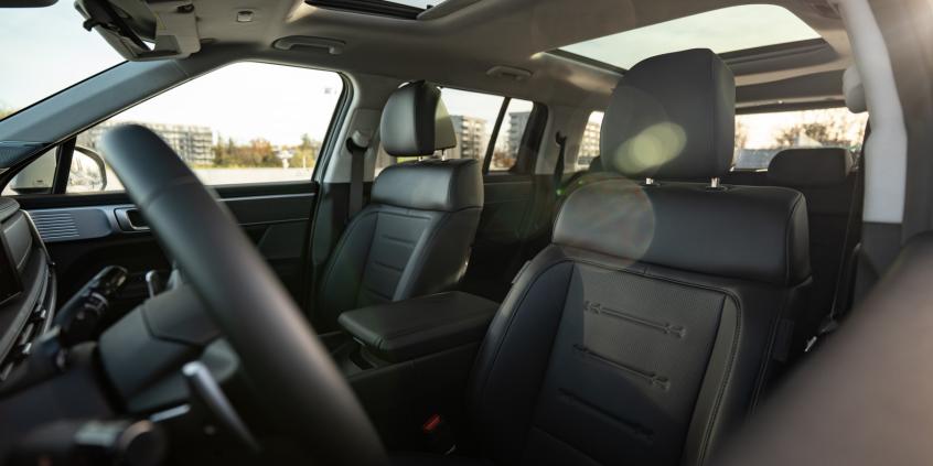 Hyundai Santa Se 1.6 T-GDI HEV Platinum 4WD to najlepszy koreański SUV, choć nie każdy tak uważa