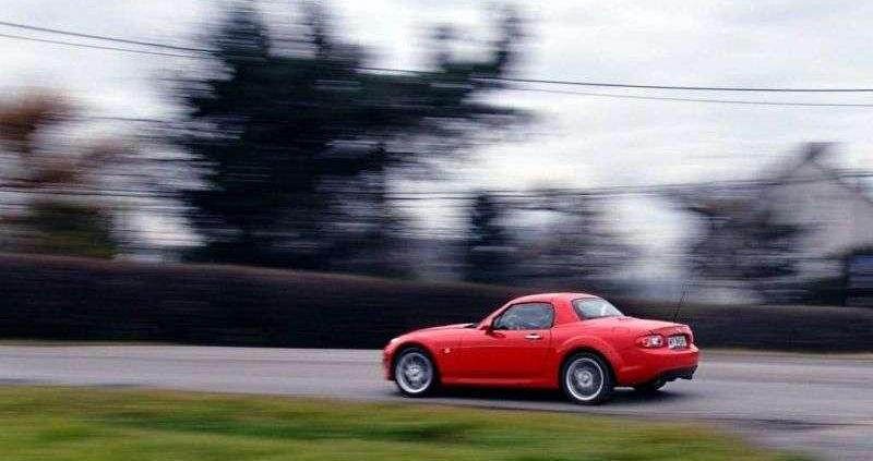 Mazda MX-5 - czerwone wasabi